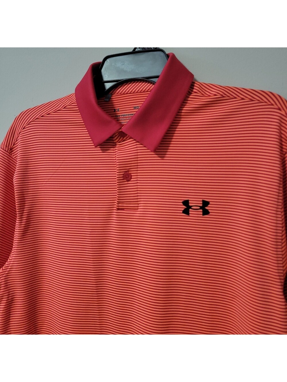 Under Armour Performance Polo Mens Medium Orange Red Stripe Short Sleeve Golf